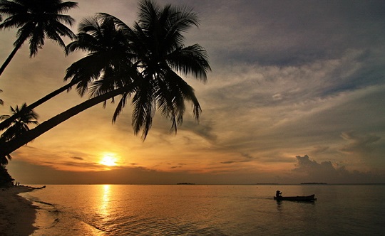 Menikmati Sunset Karimunjawa